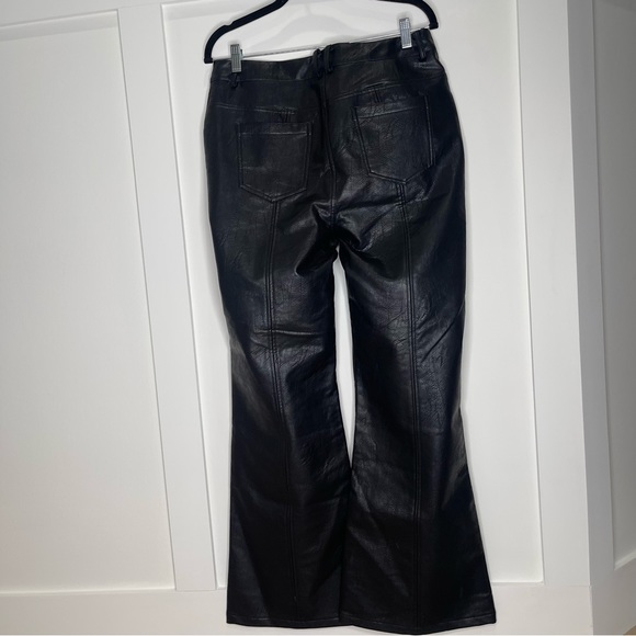 Princess Polly Caught a Vibe Ultra V PU Pants - Picture 10 of 11